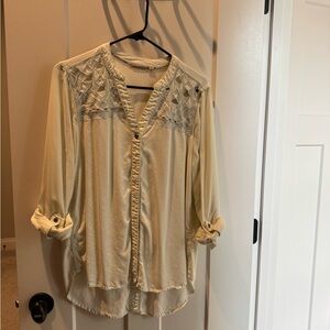 HOLDING HORSES Cream Embroidered Button-Down Blouse